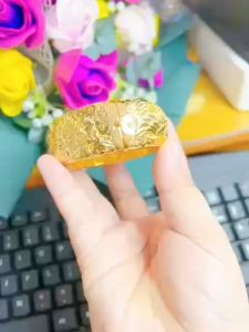 Vòng tay bảng lớn chạm long phụng mạ 24.k cao cấp E.369