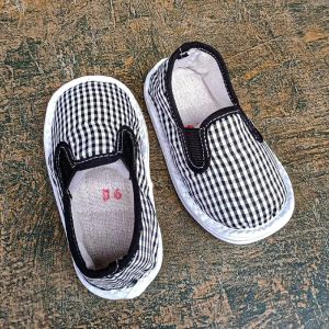 รองเท้าเดินแรกผ้าฝ้ายแท้รัดปากกลับ รองเท้าเด็ก สวมใส่สบาย ทรงหัวมน ด้านหน้าต่ำ กันลื่น หัวรองเท้ายางนุ่ม รองเท้าเด็ก