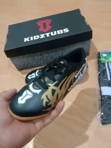 KIDZTUBS Sepatu Futsal Anak Laki-Laki Size 28 29 30 31 32 33 34 35 36 37  KDZ1503111324