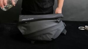 40+ ชิ้น กระเป๋าสะพายผช กระเป๋าคาดอก กันน้ำ หลายช่องใช้งาน ราคาสุดท้าย 750 บาท