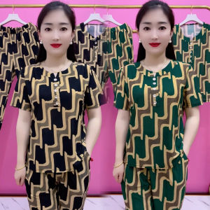 ชุดสองชิ้นแขนสั้นทรงหลวมลายสก็อตสำหรับคุณแม่วัยกลางคนและผู้สูงอายุ เสื้อผ้าทำงานสไตล์เกาหลีสำหรับฤดูร้อนปี 2024