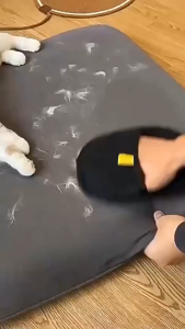 GroomDini Reusable Pet Hair Removal Glove – Static Fur Cleaning Mitt for Cats Dogs Sofas & Clothes