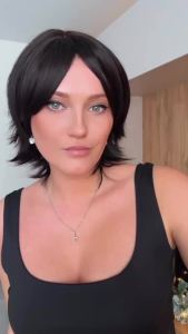 Short Layered Straight Wigs Mullet Head Black Wig With Medium Part Bangs For Women Cosplay Party Synthetic Hair Heat Resistant