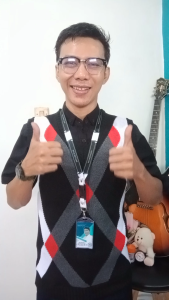 R7 - Rompi Rajut Pria & Wanita | Warna Hitam Motif Kotak Garis Putih Abu | Vest Bahan Premium 100%