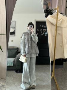 Winter Thickened Cotton Jacket Slimming Womens Three-Piece Set Knitted Sweater Vest Pants New Years Fashion Ensemble