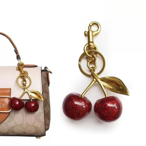 Cherry Crystal Glitter Keychain Creative Exquisite Car Key Phone Ring Bag Charm Pendant Gift