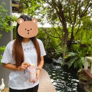 ☂️ ร่ม แนะนำ Labubu แบบพับ 5 ตอน พิมพ์ลาย พกพาง่าย น้ำหนักเบา กันทั้งฝนทั้งแดด ขนาดตอนพับเก็บ 19×7 cm. ขนาดตอนกางออก 92×55 cm.