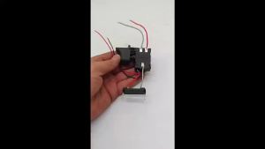 ใช้ได้กับรุ่น Makita 16.8V สวิตช์สว่านไร้สาย สวิตช์ชาร์จ สวิตช์ไฟ อุปกรณ์เสริมสว่านไร้สาย 04399