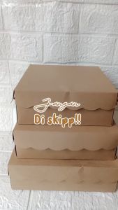 12 pcs Kardus box nasi / kue COKLAT POLOS Ukuran 18x18 cm 20x20 cm 22x22 cm Tebal 310 gsm