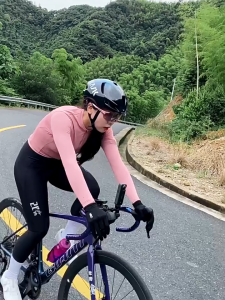 Lameda Cycling Jersey Slim Fit Womens Bicycle Long Sleeve Professional Bike Shirt with Pockets Breathable Summer MTB Clothing