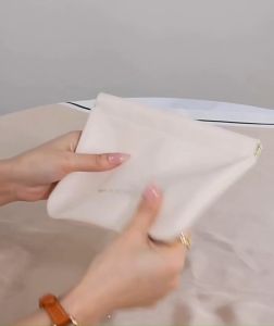 เครื่องประดับหนัง Pu กระเป๋าใส่หูฟัง กระเป๋าหนัง 25cm x 15cm 24 ชั่วโมง, สายชาร์จเป็นเครื่องพิมพ์เสริมสวย ทนทาน ตรงปก, พร้อม สงจากไทย