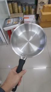 กระทะสเตนเลส 20 ซม. ด้ามดำ IH MEYER 71803-T 21129030