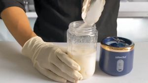 Máy xay sinh tố máy say mini cầm tay sạc pin tích điện CHIGO 6 lưỡi xoay đa năng dung tích 300ml sạc pin USB