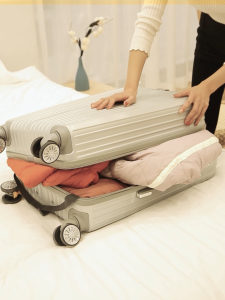 2PCS Hand-Roll Vacuum Compression BagsTravel storage bagMoisture-Proof Travel Organizers for Luggage & Clothes (Space-Saving Suitcase Essentials Business Trip Storage Solution)