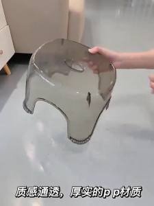 Bangku Akrilik Transparan /Acrylic Transparent Small Stool/Kursi Santai/ Kursi Anak / Kursi Santai