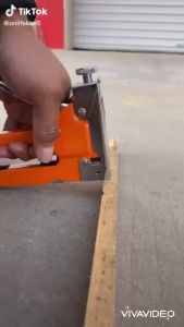 SÚNG BẮN GHIM ĐỎ CAM