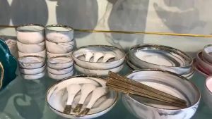 Bộ Bát Đĩa Đẹp Chén Đĩa Sứ 26 Món Viền Vàng Cao Cấp Phong Cách Bắc Âu Dành Cho 6 Người Ăn Sang Trọng