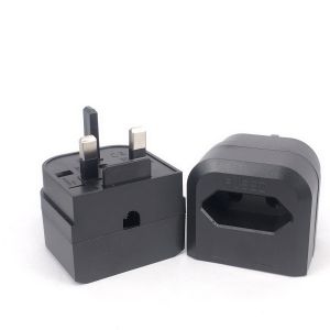 UK Plug Type G Adapter with fuse 13A EU European 2 prong round to UK Singapore Malaysia 3 Pin Conversion Power Adapter safety