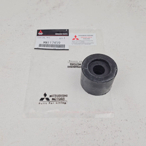 KARET KABIN SASIS MITSUBISHI TRITON PAJERO SPORT MN117459 TAHUN 2014 KEBAWAH PART MOBIL
