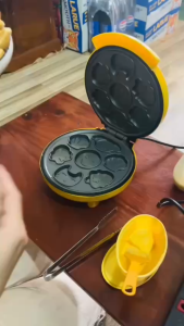 Máy Nướng Bánh  Hình Thú 7 Khuôn Khay Chống Dính - Máy Làm Bánh Bông Lan Waffle Cho Gia Đình