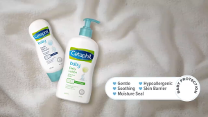 SG-Stock [3Pcs+Hairband] CETAPHIL BABY Moisturising Bath & Wash 400ml [Gentle 8 Hypoallergeniclwith Aloe Vera]