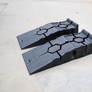 Car Maintenance Ramp Step Oil Change Ramp Anti Slip Plastic Car Repair Pad Height Tool Car Ramp 2PCS