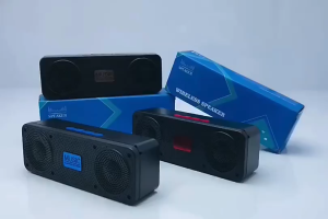 S18ลำโพง ลำโพงบลูทูธไร้สายขนาดเล็กแบบพกพา ชาร์จซ้ำได้ แบตเตอรี่ใช้งานได้นาน สำหรับการตั้งแคมป์และการเดินทางในฤดูใบไม้ผลิและฤดูใบไม้ร่วง