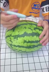 Sendok Pisau Hias Buah dan sayur 2 In 1/ Fruit Scoop Praktis Stainless/ Kerokan Buah Serbaguna