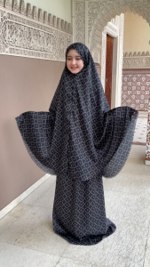 MUKENA TANGGUNG SANTORINI SILK 3IN1 LASERCUT BEATRICE