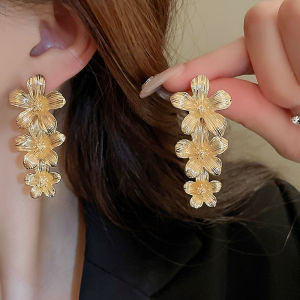 European American Cubic Flowers Tassel Metal Drop Earrings Exaggerated Personality Earring Fashionable Womens Party Jewelry K