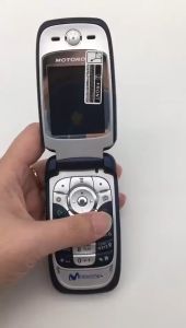 Motorola V360 Flip GSM Mobile Phone Original Unlocked with Russia/Arabic Language