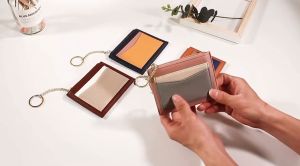 Aiden กระเป๋าตังผญพกพาง่าย กระเป๋าใส่บัตร กระเป๋าสตางค์สั้น หนังPU หนังนิ่ม งานสวยหรูมาก กระทัดรัด มีให้เลือกหลายสี T10