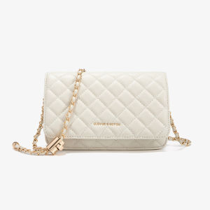 กระเป๋าสะพายข้างสีดำสำหรับผู้หญิง กระเป๋าสะพายไหล่ทรงสี่เหลี่ยมเล็กแบบหนัง PU พร้อมโซ่ กระเป๋าสะพายข้างแบบลำลอง