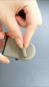 one home ที่ล็อคบานเลื่อนประตู บานหน้าต่าง ล็อคเด็ก window lock แบบบานผู้ชาย