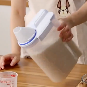 Kitchen Multi-purpose Moisture-proof And Insect-proof Sealed Storage BinSpecially Designed For Household Grain Storage