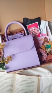Hampers Set Felicity Sling Bag | Tas Kado Cewek Birthday Wisuda Wedding by Mocchiato