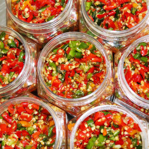 Hunan Special Products Super Spicy Garlic Chili Sauce Rice Noodles Stir-Fry Small Red Pepper Paste Specialty Condiment