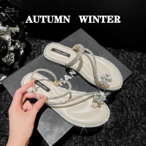 French Elegant Flat Bottom Rhinestone Slippers Women Summer Outdoor Fashion 2025 New Two-Way Ladies Beach Sandals
