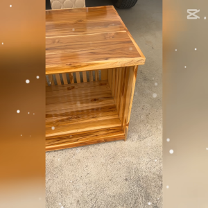 SLK โต๊ะข้างเตียงข้างเตียงงานไม้สัก ขนาด 50*50*50 ซม. (กว้าง*ลึก*สูง) สีเคลือบเงาใส