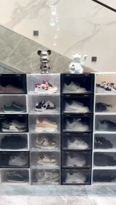 ฟิตเนส กล่องใส่รองเท้า รูปหน้าแม่เหล็ก สำหรับการใส่เช่น รองเท้า หรือของอเนก พร้อมส่ง