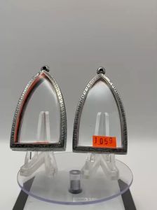 No.(1059 หนา/บาง) ตลับพระ กรอบพระสแตนเลสลายไทย หลวงปู่ทวดจัมโบ้ ขนาดวงใน 4.0*6.3 ซม. ขนาดที่ใส่สวย 3.6*5.9 ซม.