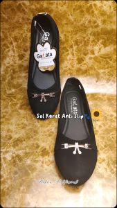 Blackpanda Mosa Sepatu Flatshoes Wanita Cantik Out Sole Karet Anti Slip