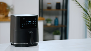 Braun MultiFry 3 Air fryer HF 3030 Black (Comes with local Singapore warranty)