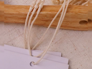 สายเชือกป้ายแท็ก ยาว 19 ซม. เส้นผ่านศูนย์กลาง 2 มม. 200 เส้น เชือกฝ้ายเกรดสูง เชือกคล้องป้ายสินค้า ราคา แบรนด์ ใช้ห้อยป้ายแท็ก