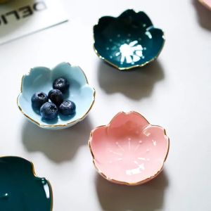 Kawaii Creative Japanese Sakura Ceramic Dish: A Cherry Blossom Plate for Your Kitchen