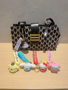 Gantungan Kunci Sanrio Donut Keychain Cute Cartoon Soft Rubber Figure Bag Accessories Pendant