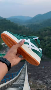 Sepatu Sbeakers Skate Pria Dan Wanita Original Warna Hitam Hijau Terbaru Sole Bwahan Gem Gum terbaru