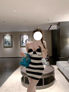 Fall Fashionable Black White Stripes Sleeveless Bandeau Dress Womens New Style French Pure Desire Slim Fit Short Skirt