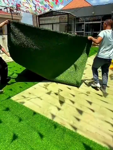 [แบ่งตัด]หญ้าเทียม หญ้าเทียมถูกๆ แผ่นหญ้าเทียม กว้าง 2M ยาว1M-4M หญ้าสูง 2cm ตกแต่งร้าน บ้านสวน หญ้าปูพื้น