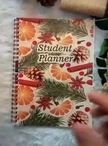 BUKU STUDENT PLANNER UK 216X155CM JILID SPIRAL 100 HAL NON-CUSTOM / PINUS